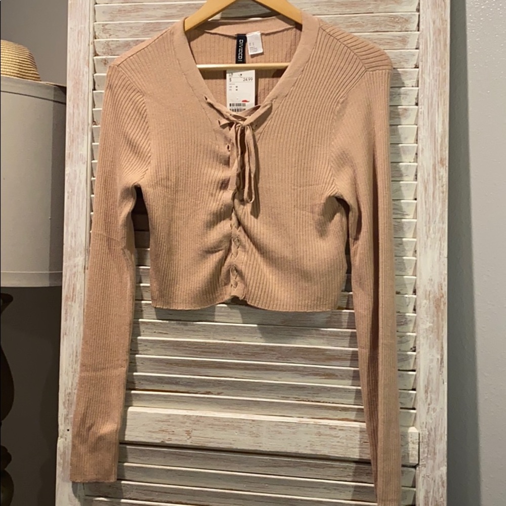 NWT tie up crop top